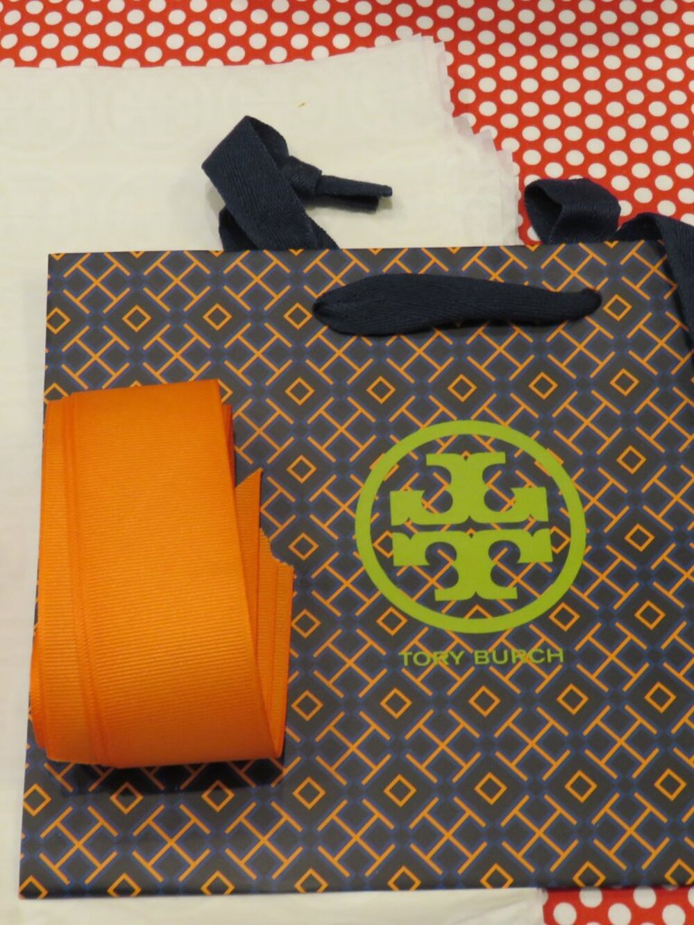 NEW Tory Burch Black Patent Cosmetic Bag / Makeup Case - Picture 5 of 13